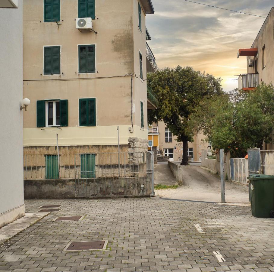 Nivi Apartment Σπλιτ Εξωτερικό φωτογραφία
